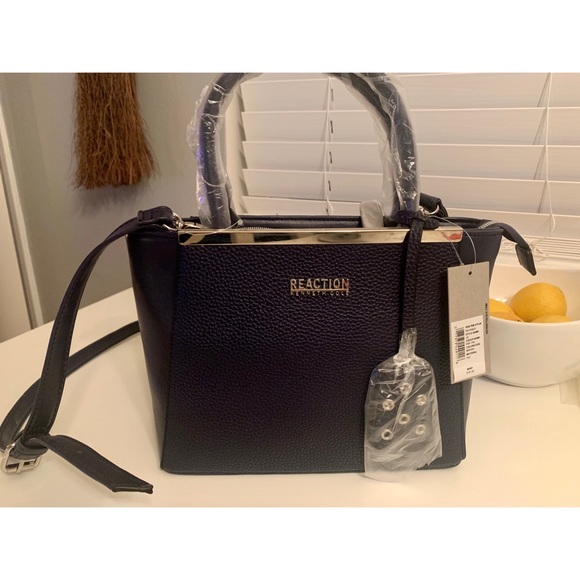 New w/ Tags Kenneth Cole Navy Reaction Purse - Picture 2 of 4
